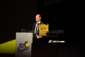 The new trophy of the Tour de France (7584x)